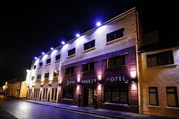 The Valley Hotel & Carriage Gardens