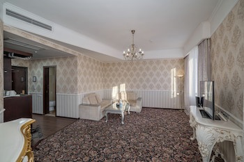 Jannat Regency Adult Only