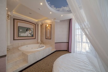 Jannat Regency Adult Only