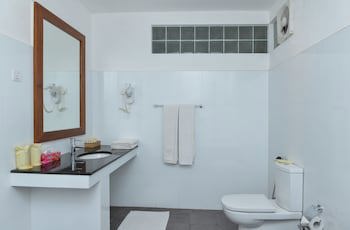 Adaaran Select Huduran Fushi - With 24Hrs Premium All Inclusive