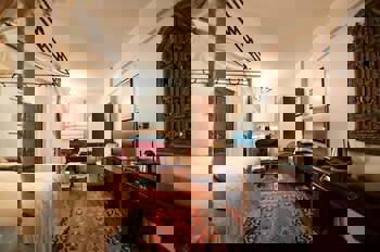 Villa Sphendone Suites