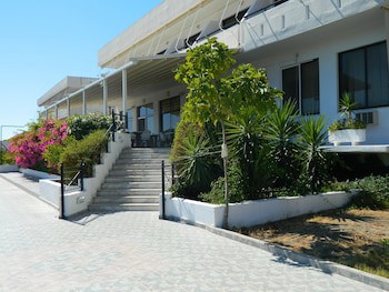 Telhinis Hotel galeri fotoğrafı