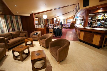 Albert Hotel