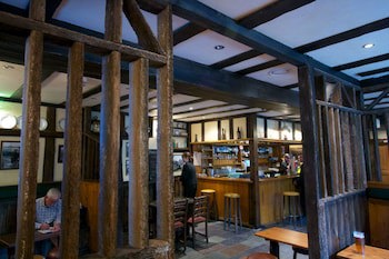 Albert Hotel