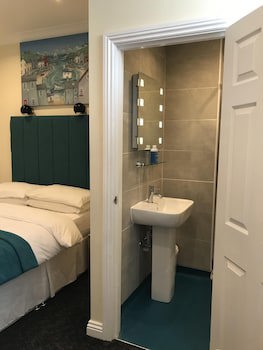Cassandra Guest House
