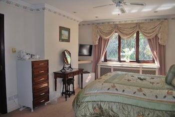 Cotswold House