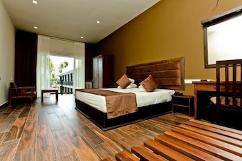 Golden Star Beach Hotel