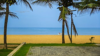Golden Star Beach Hotel