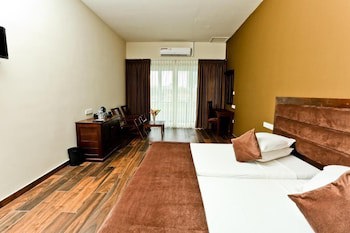 Golden Star Beach Hotel