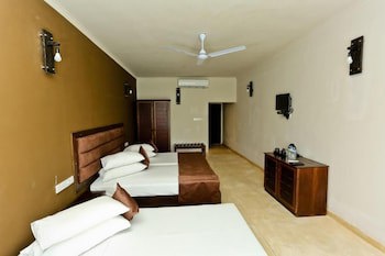 Golden Star Beach Hotel