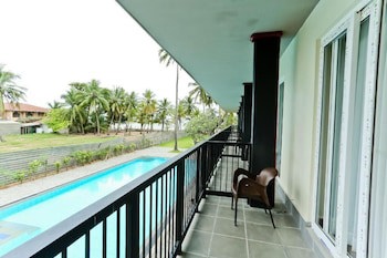 Golden Star Beach Hotel