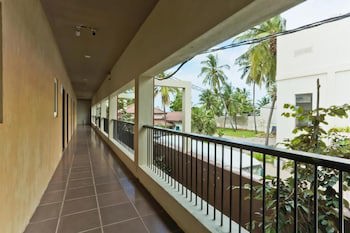 Golden Star Beach Hotel