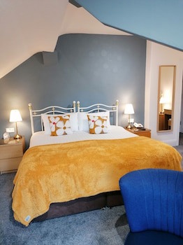 Edendale House
