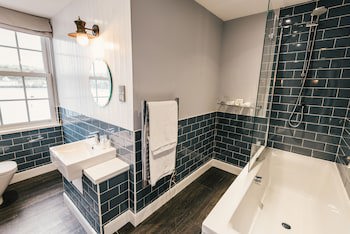 Greenbank Hotel