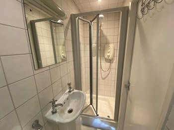 Grosvenor Place Guest House