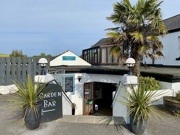 The Globe Inn
