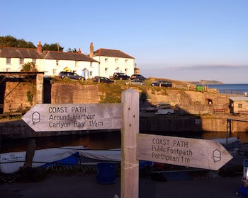 Pier House