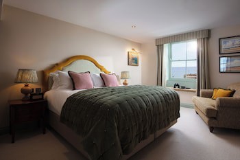 Pier House