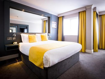 Claregalway Hotel