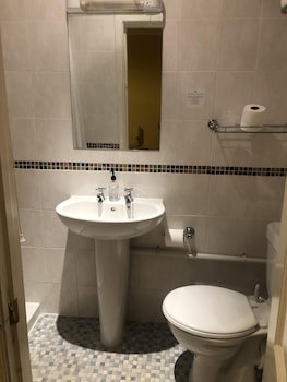 Highland Moors Guest House & Conference Centre