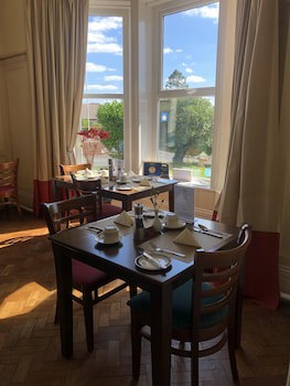 Highland Moors Guest House & Conference Centre