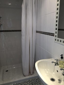 Highland Moors Guest House & Conference Centre