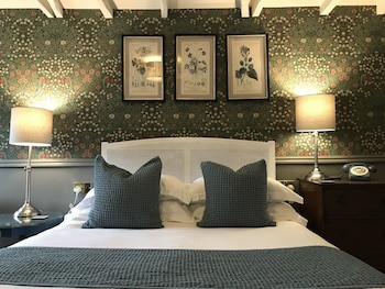 Bridge House Hotel
