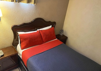 Hotel Diana Del Bosque By Dot Urban