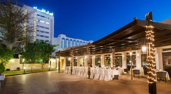 Al Falaj Hotel