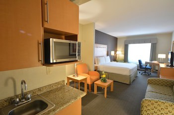 Holiday Inn Express & Suites Monterrey Aeropuerto, An Ihg Hotel