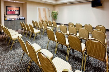 Holiday Inn Express & Suites Monterrey Aeropuerto, An Ihg Hotel