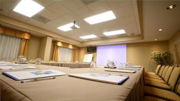 Holiday Inn Express & Suites Monterrey Aeropuerto, An Ihg Hotel