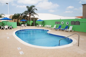 Holiday Inn Express & Suites Monterrey Aeropuerto, An Ihg Hotel
