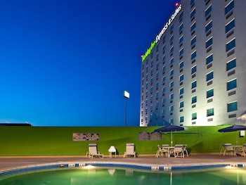 Holiday Inn Express & Suites Monterrey Aeropuerto, An Ihg Hotel