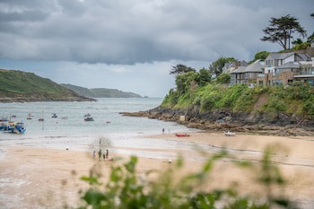 Harbour Beach Club & Hotel