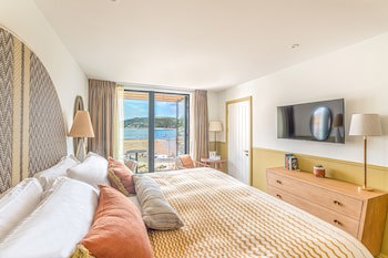 Harbour Beach Club & Hotel