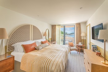 Harbour Beach Club & Hotel
