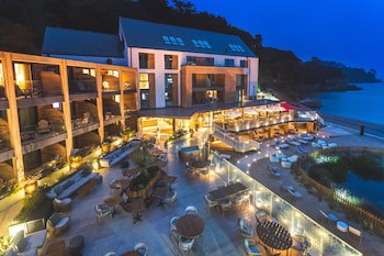 Harbour Beach Club & Hotel