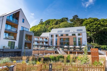 Harbour Beach Club & Hotel