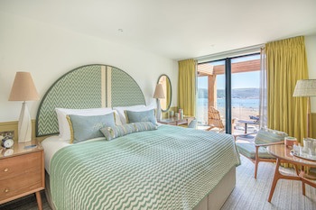 Harbour Beach Club & Hotel