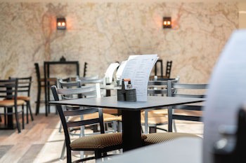 The Mount Pleasant Hotel