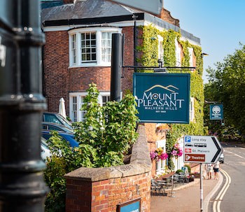 The Mount Pleasant Hotel