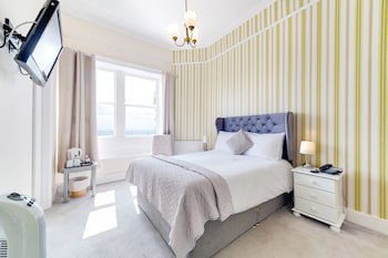 The Mount Pleasant Hotel