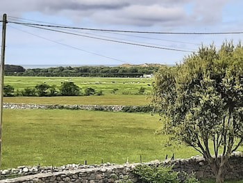 Cadwgan House Hotel