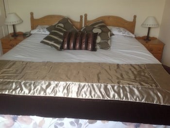 Cadwgan House Hotel