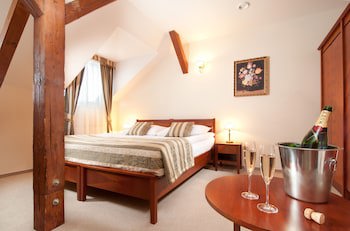 Amigo City Centre Hotel