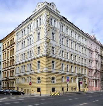 Amigo City Centre Hotel