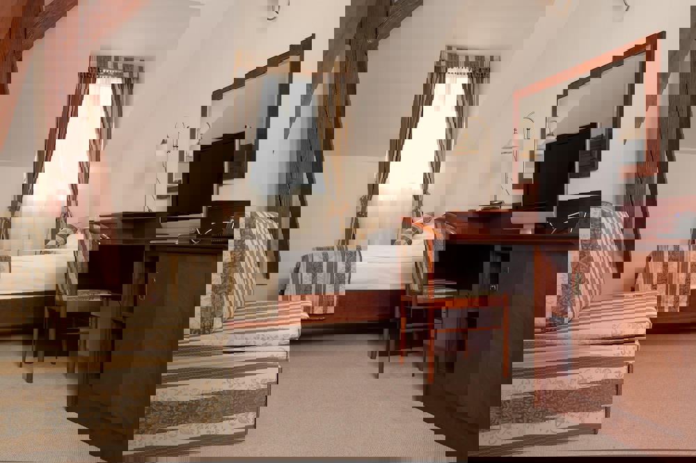 Amigo City Centre Hotel