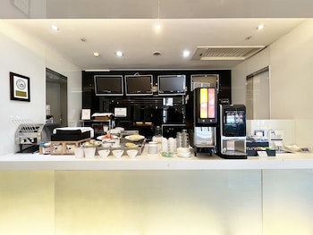 Holiday Inn Express Taoyuan, An Ihg Hotel