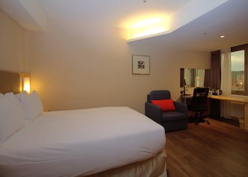 Holiday Inn Express Taoyuan, An Ihg Hotel